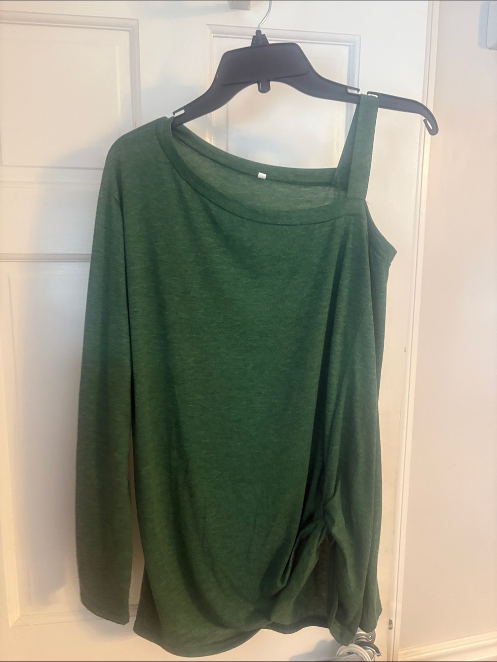 Green One-Shoulder Long Sleeve Top